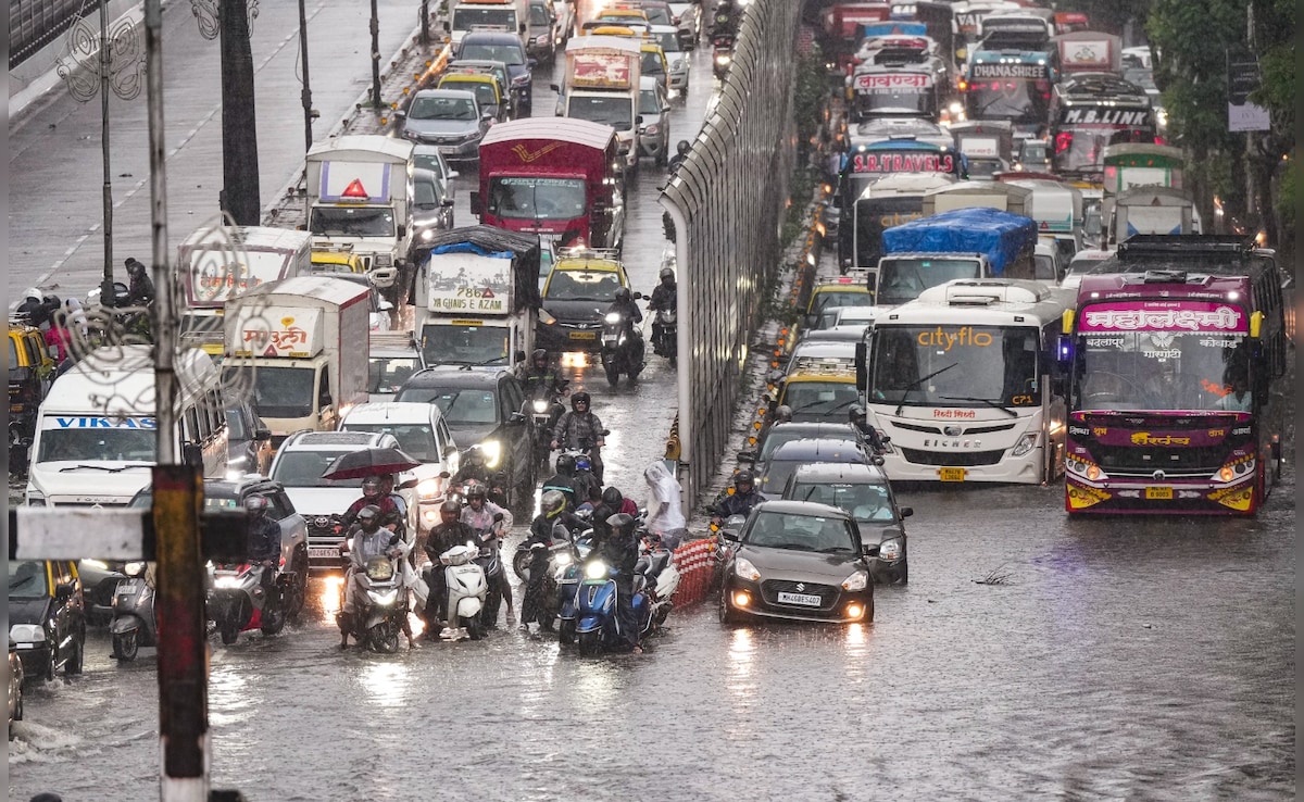 Mumbai Hit By Heavy Rains, Average Rainfall Of 90 MM Recorded