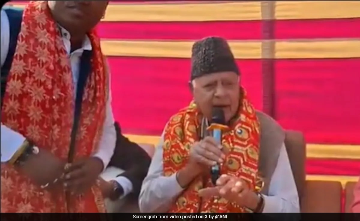 “Hope Prayers For Peace Will Be Answered”: Farooq Abdullah Visits Vaishno Devi