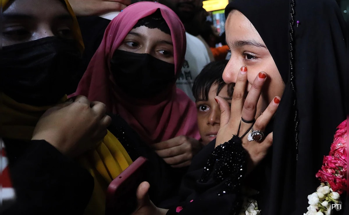 “Saw Dead Bodies, Blasts”: Indian Students Return From Iran, Future Uncertain