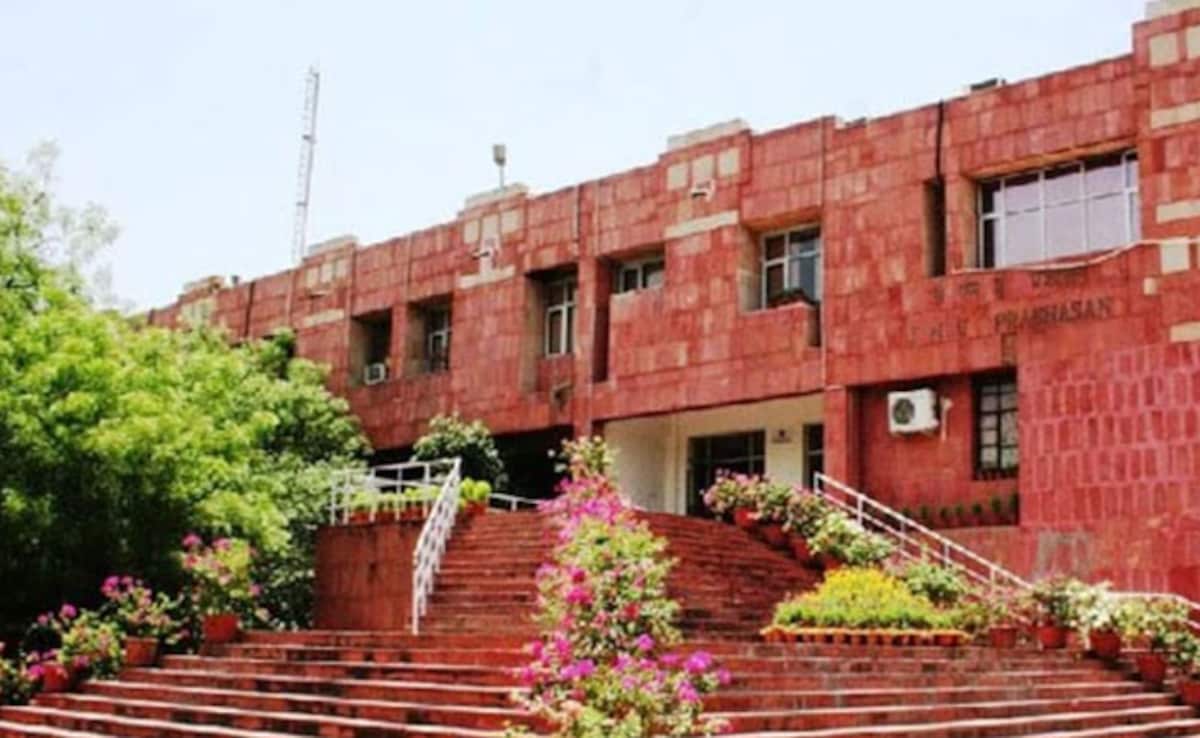 JNU Replaces Kulpati With Kulguru For Its Vice Chancellor. Here’s Why