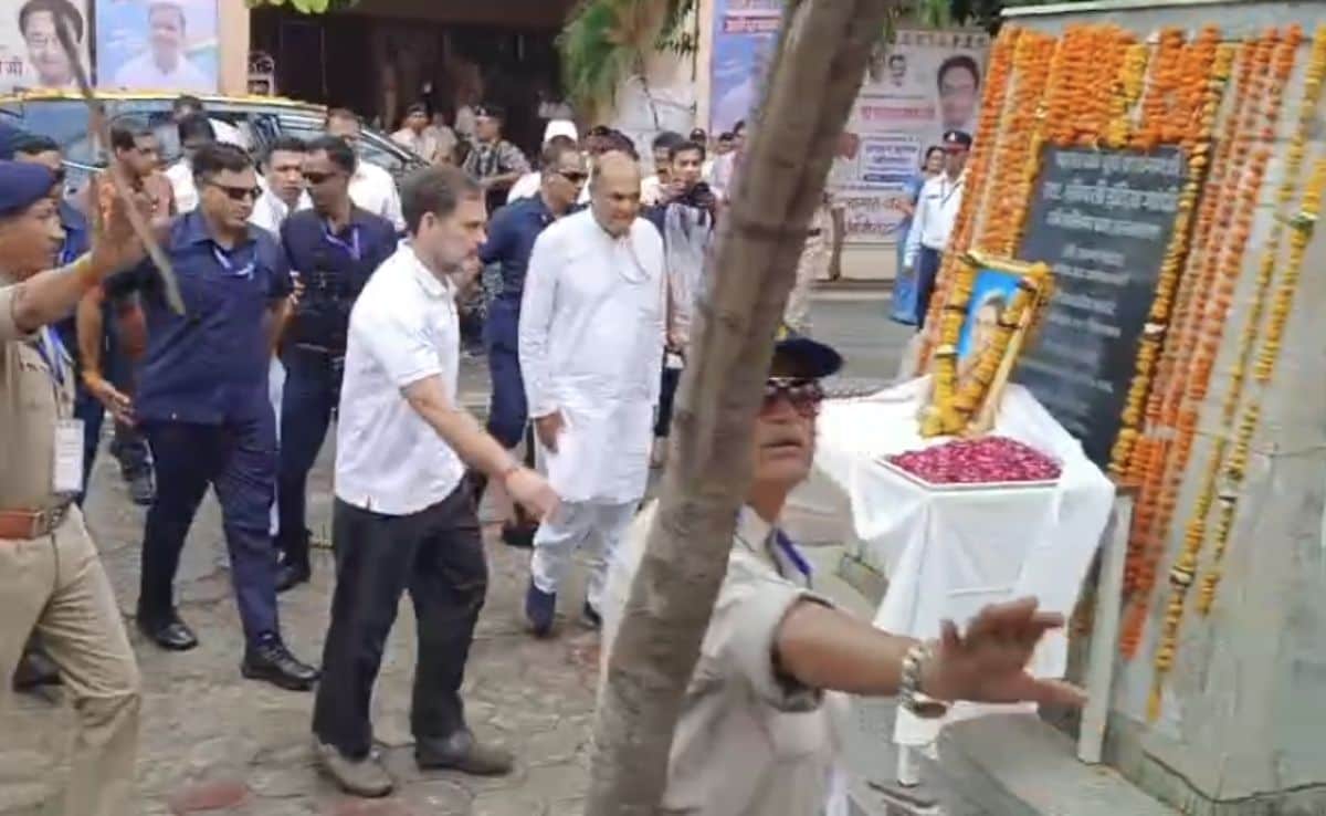 Shoe Controversy Entangles Rahul Gandhi During 1-Day Visit To Bhopal