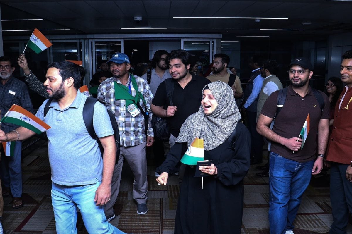 ‘Papa, Save Me’: Noida Student Recounts Iran Bombing Horror Before Rescue Flight To India