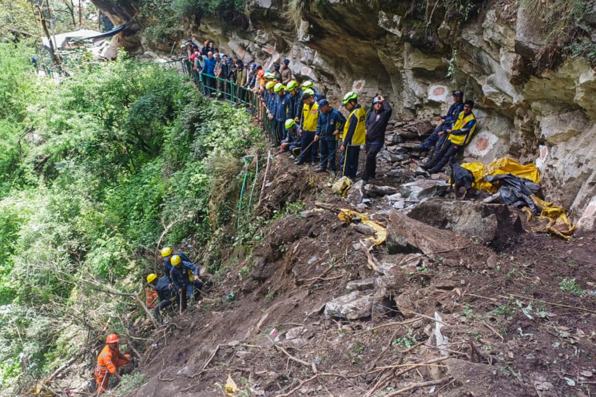 Landslide Hit 5 Pilgrims On Yamunotri Trek; 2 Killed, 1 Rescued, Search On For Other 2