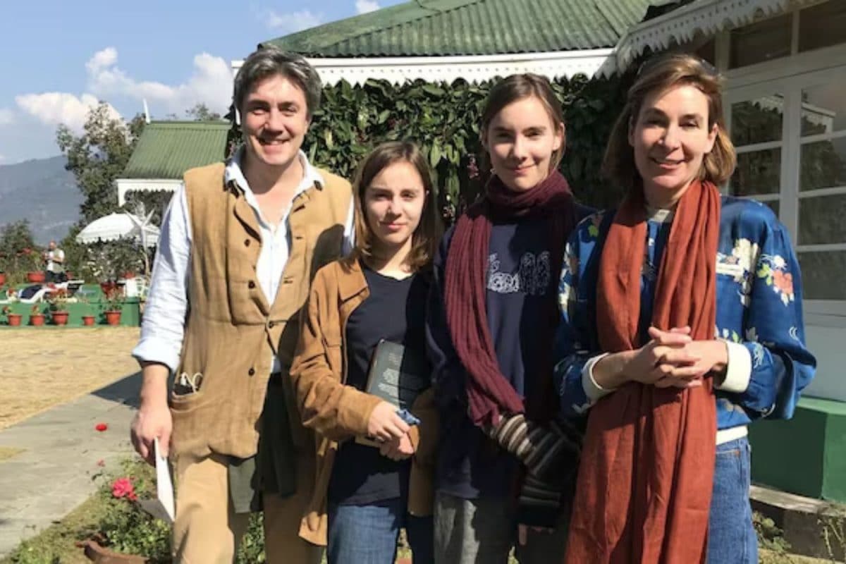 British Entrepreneur Bids Emotional Farewell To India After 12 Years, Shares Valuable Lesson