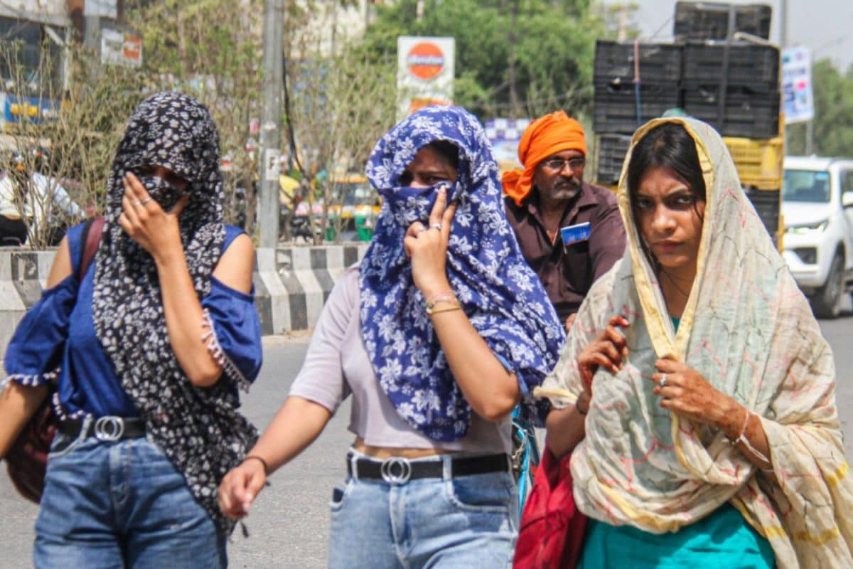 Delhi Swelters As ‘Feels Like’ Temperature Reaches 54.4 Degrees Celsius, No Relief In Sight
