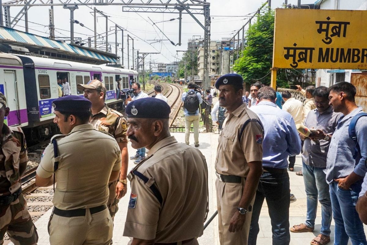 ‘Something Hit Our Coach’: How Mumbai Local Train Mishap Unfolded; Fadnavis Says ‘Railways Probe On’