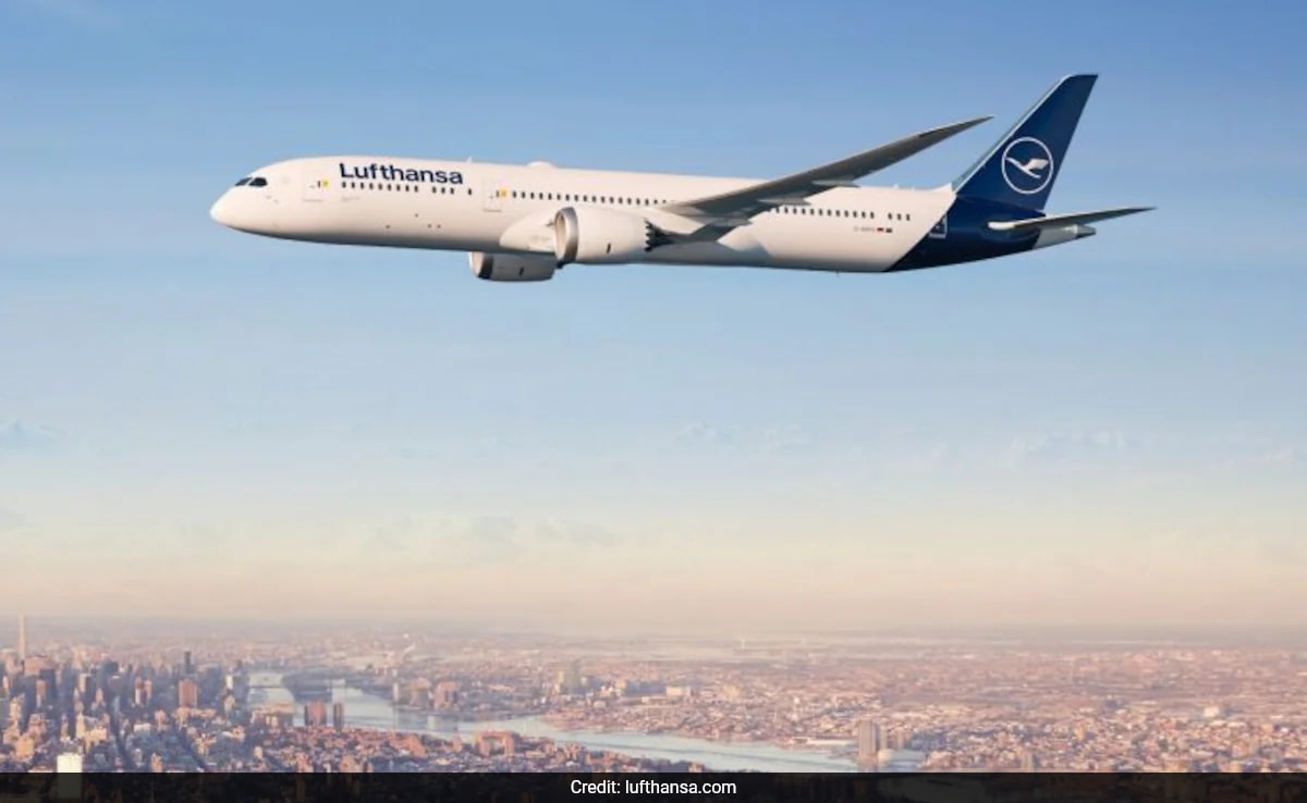 Hyderabad-Bound Lufthansa Flight Diverted Over Bomb Threat: Sources