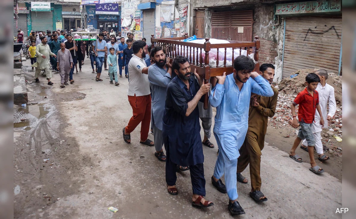 Heavy Rain, Flash Floods In Pakistan Kill 32