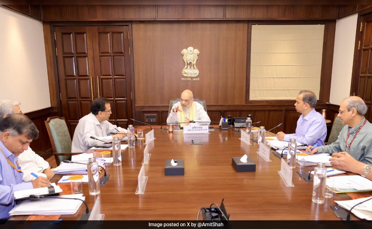 Amit Shah Reviews Preparations For Census, Official Notification Today