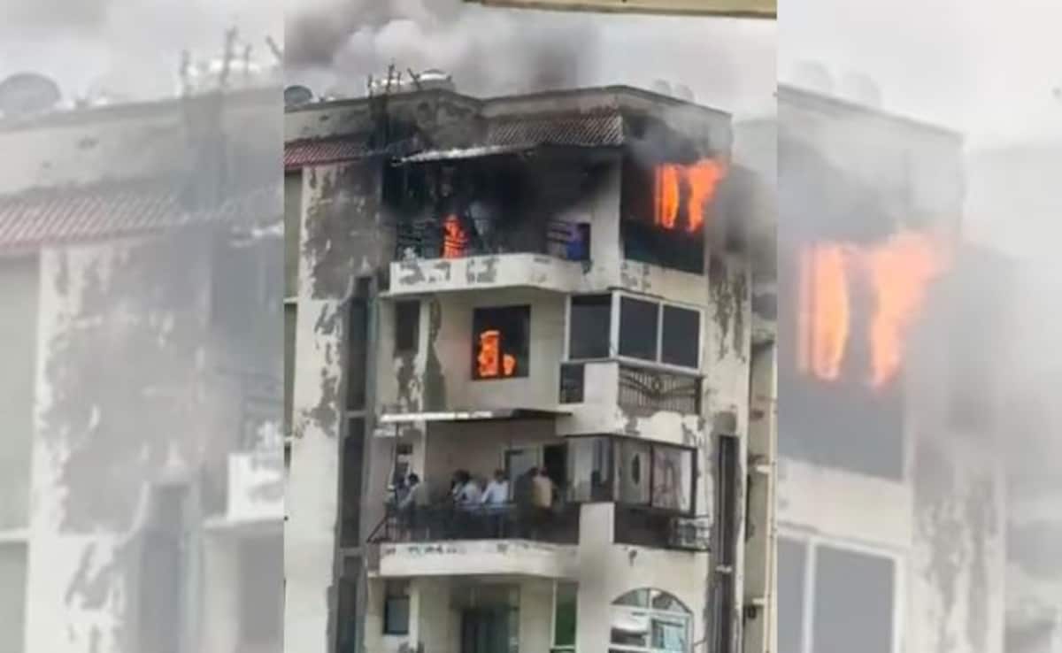 Delhi Man, His Children Die After Jumping From 9th Floor Of Burning Building