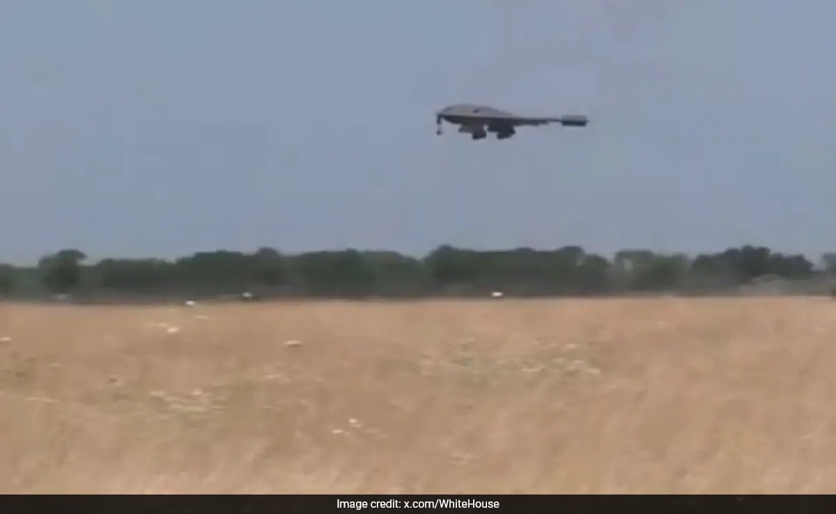 “Welcome Home Boys”: Video Shows US Bombers Returning After Striking Iran