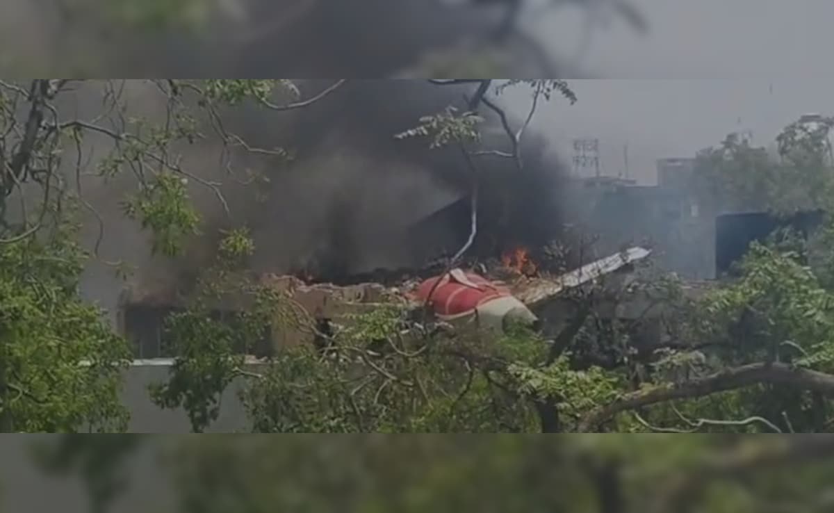 Explained: What Is A Black Box In A Plane, And How It Reveals Crash Details