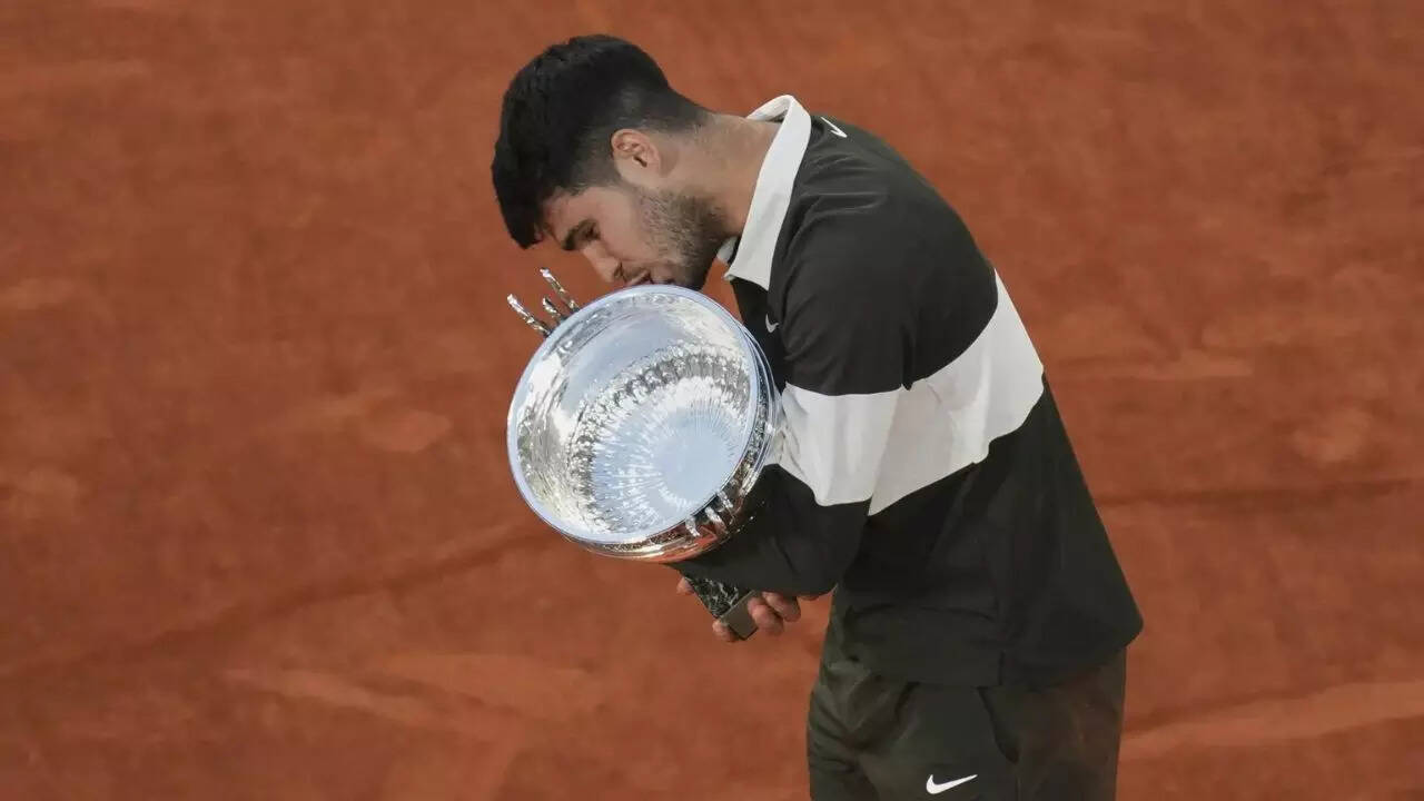French Open Final: Alcaraz saves 3 match points, outlasts Sinner to defend Roland-Garros crown