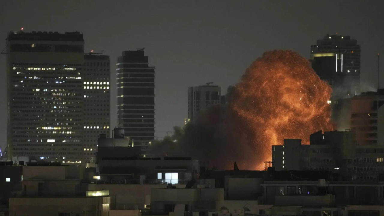 Iran fires fresh missiles at Israel; vows further attacks on ‘vital targets’