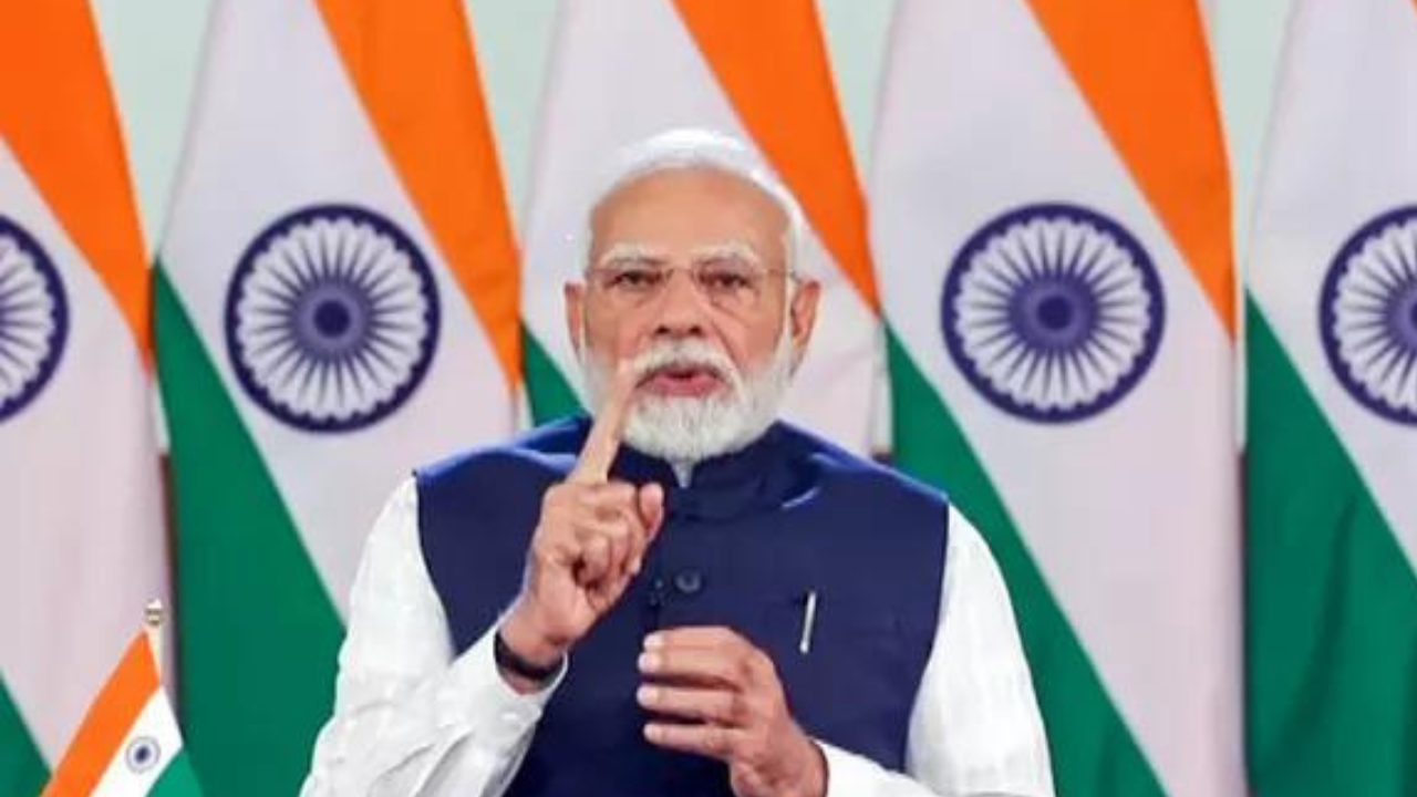 PM Modi plays archival audio of Vajpayee, Desai to sharpen attack over Emergency