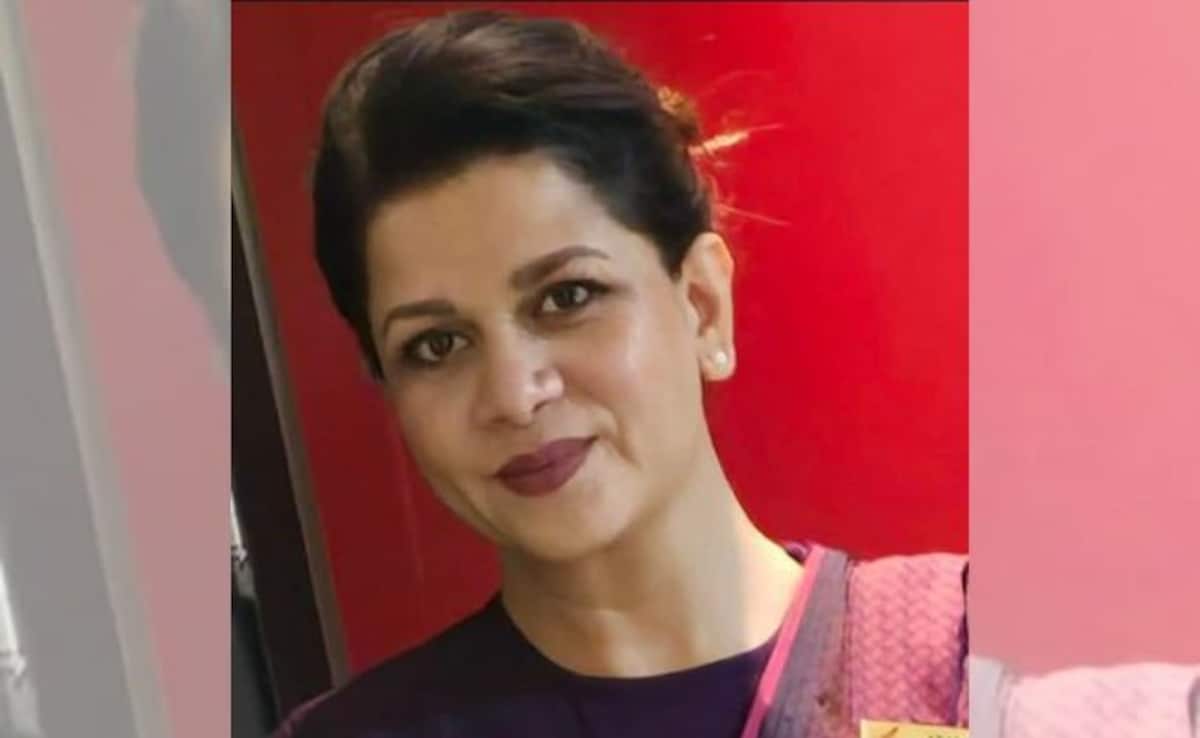 “Mom Said She’ll Be Back”: Cabin Crew’s Daughter, Unaware Of Crash, Awaits