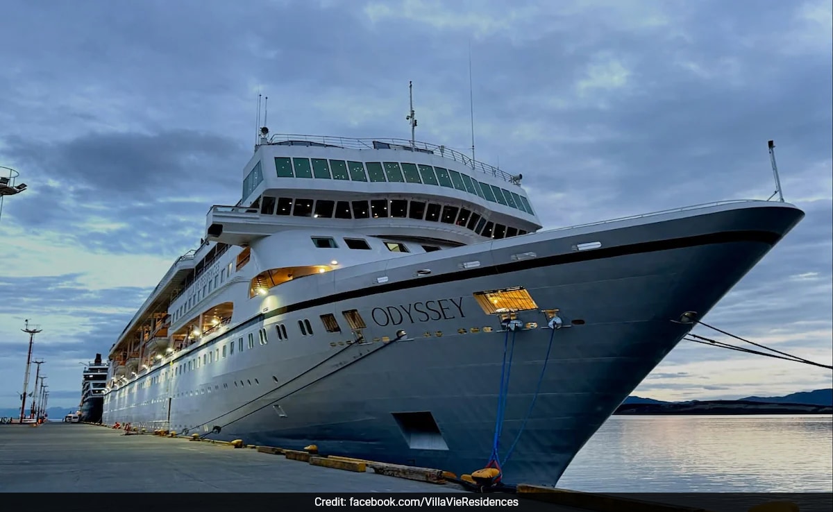 US Woman Leaves Home At 77 To Spend 15 Years On A Cruise Ship
