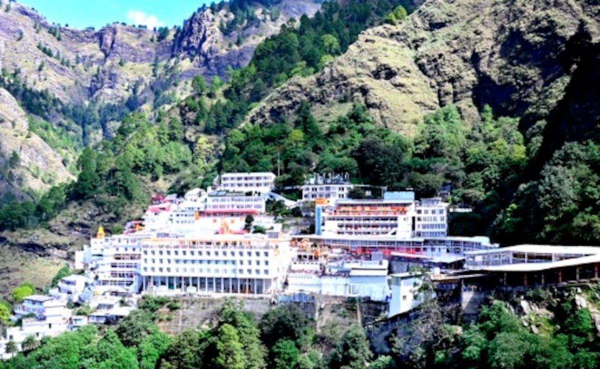 Fresh Landslide Blocks New Track To Mata Vaishno Devi Shrine