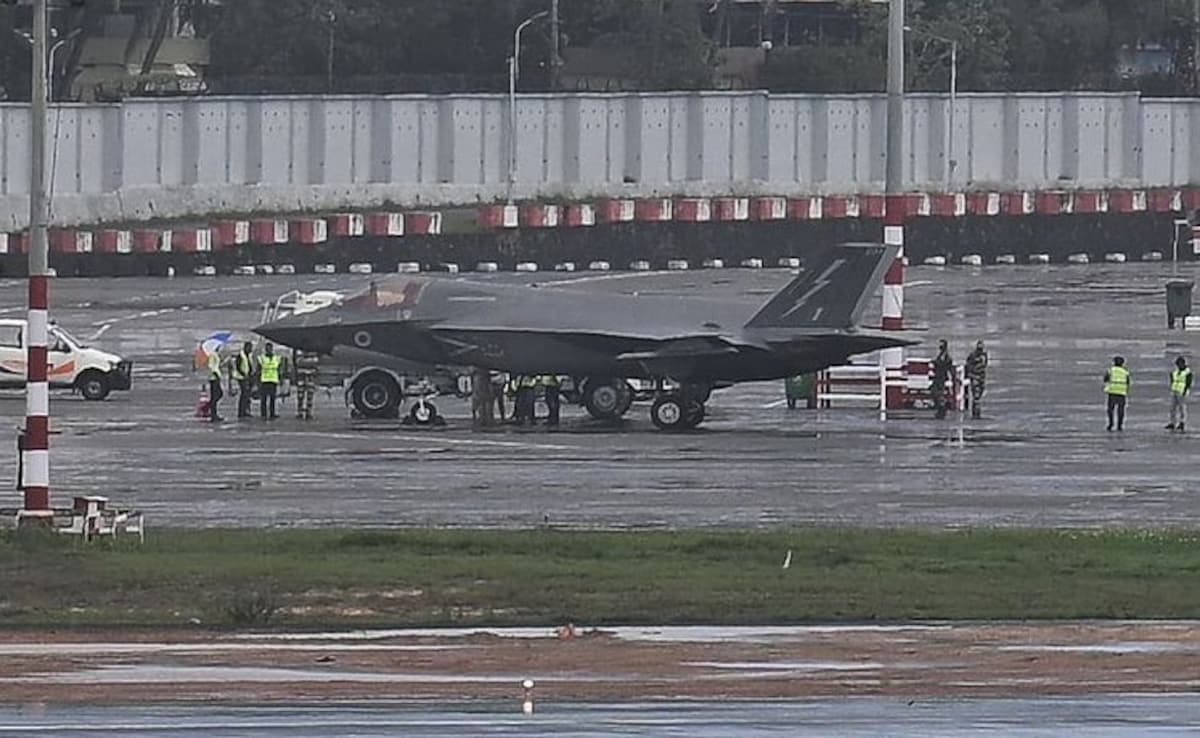 British F-35 Fighter Jet Makes Emergency Landing At Kerala Airport