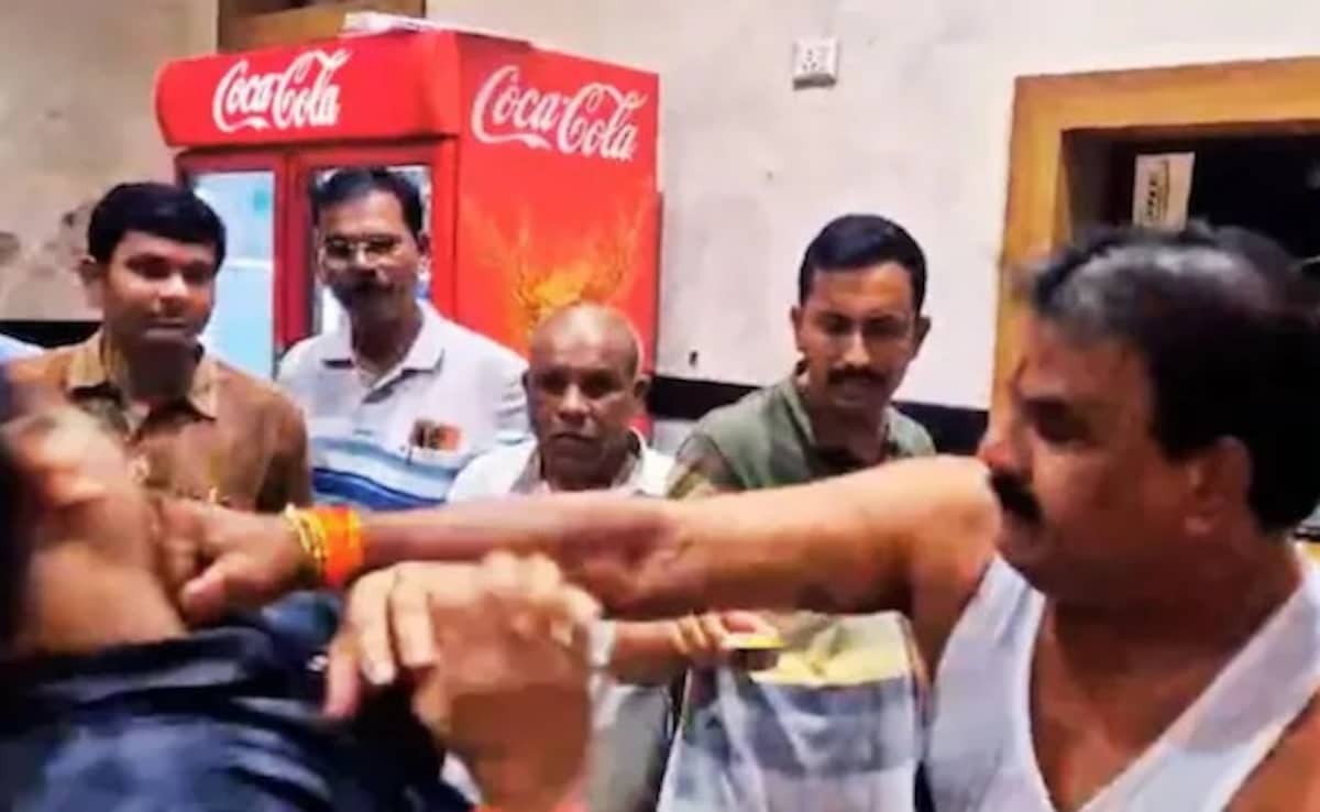 “Marathis Would Never Have Made Such Mistakes”: Sena MLA Defends Slap Video