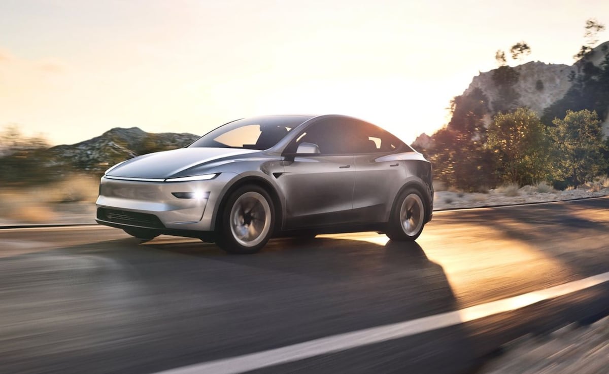 “Who’s Ready To Ride The Future?” Tesla’s India Entry Draws Praise Online