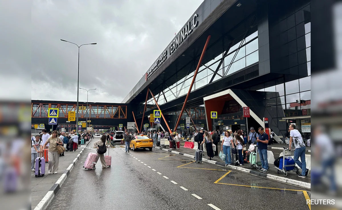 Russia Begins Monthly Direct Flights To North Korea Amid Ukraine Conflict