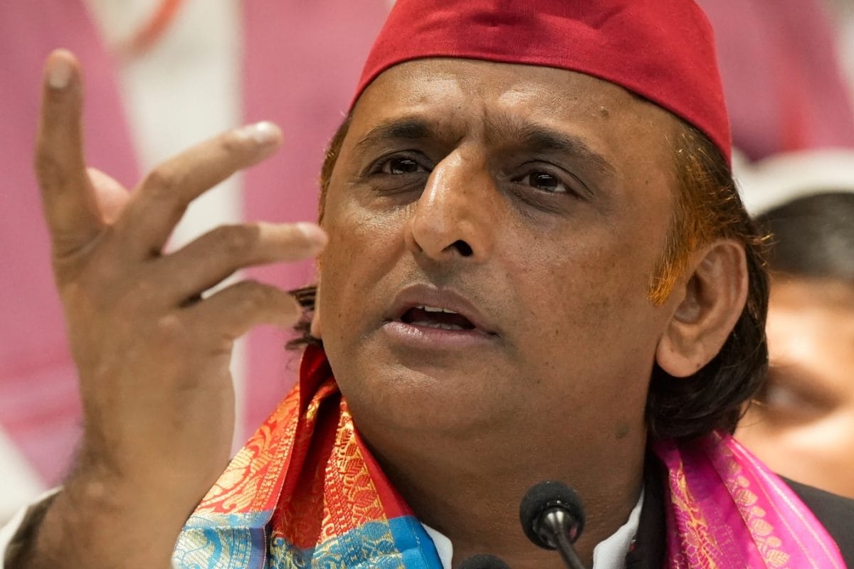 ‘Objectionable’ WhatsApp Status On Akhilesh Yadav Gets Six UP Cops Suspended