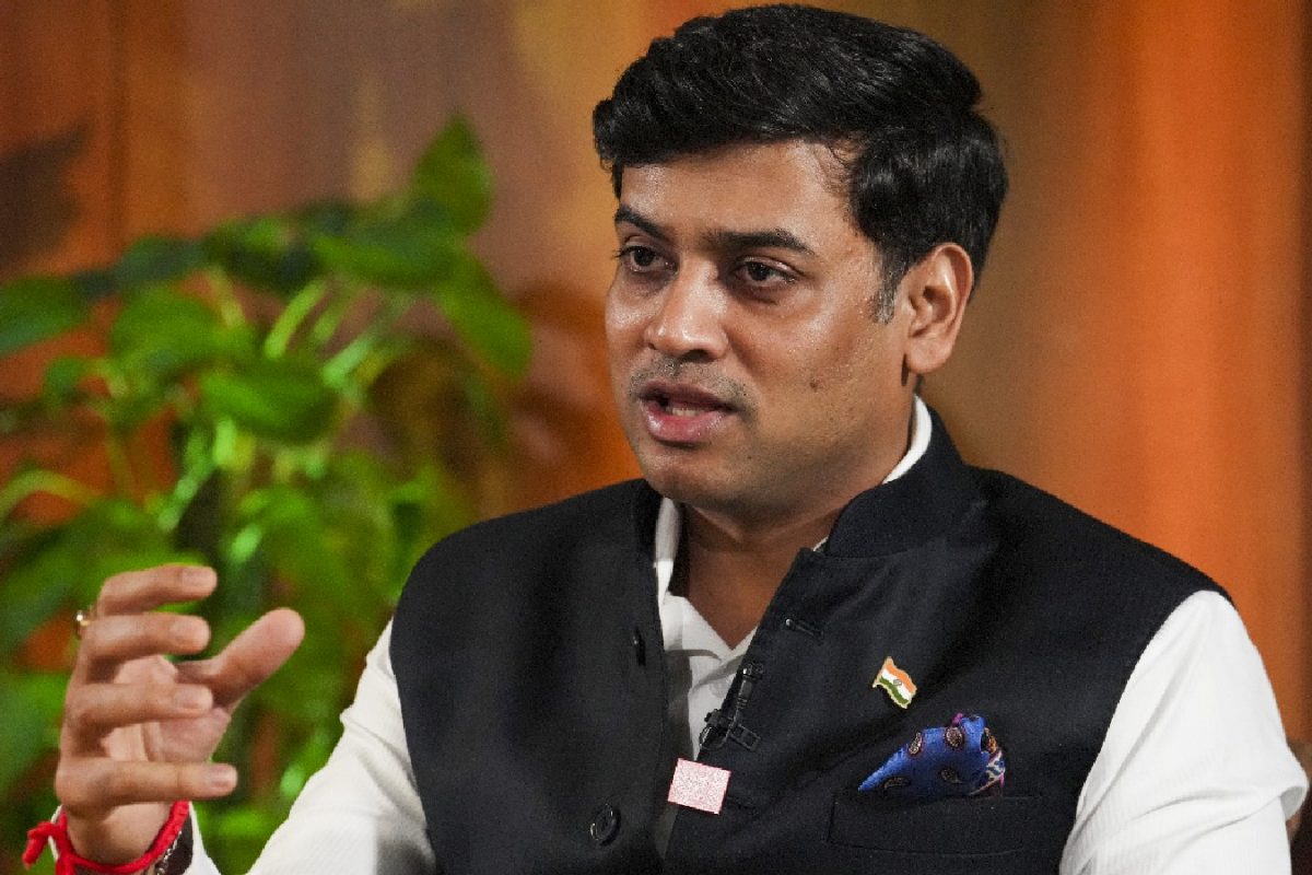 No Income Tax Notices Sent To Eknath Shinde’s Son Shrikant: Sources