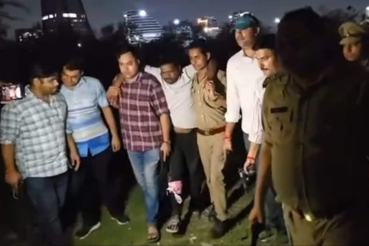 Shootout In Noida’s Sector 18, Miscreants Arrested; Cash, Weapons Recovered