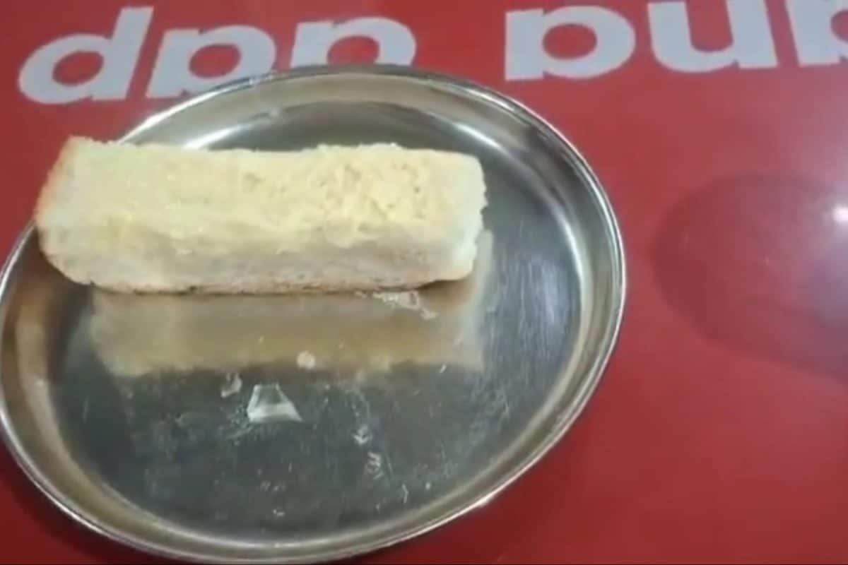 Glass Pieces Found In Bun Served At Popular Pune Cafe, FDA Suspends Licence | Video