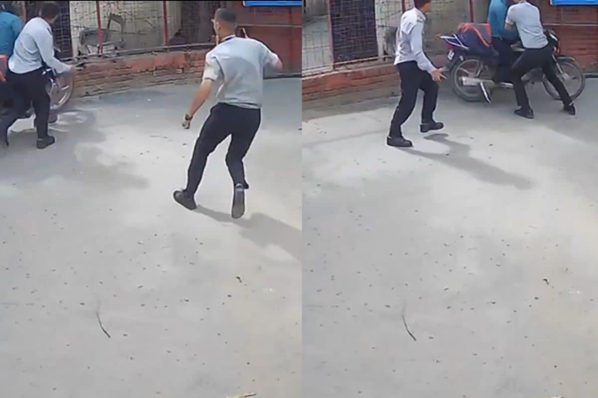 Dramatic Chase Unfolds In Delhi Society As Thief Abandons Bike, Flees After Guards Stop Him