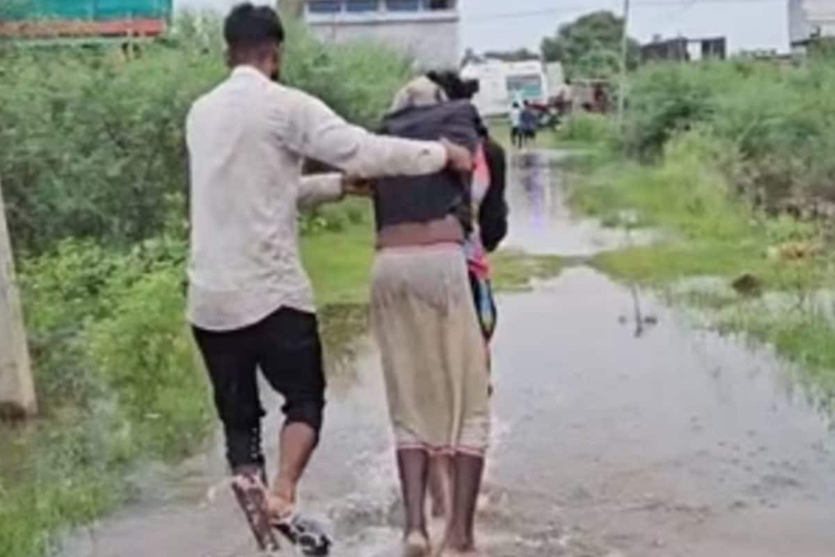 Elderly Man Dies In Dausa Waterlogging, Locals Forced To Carry Body On Their Backs