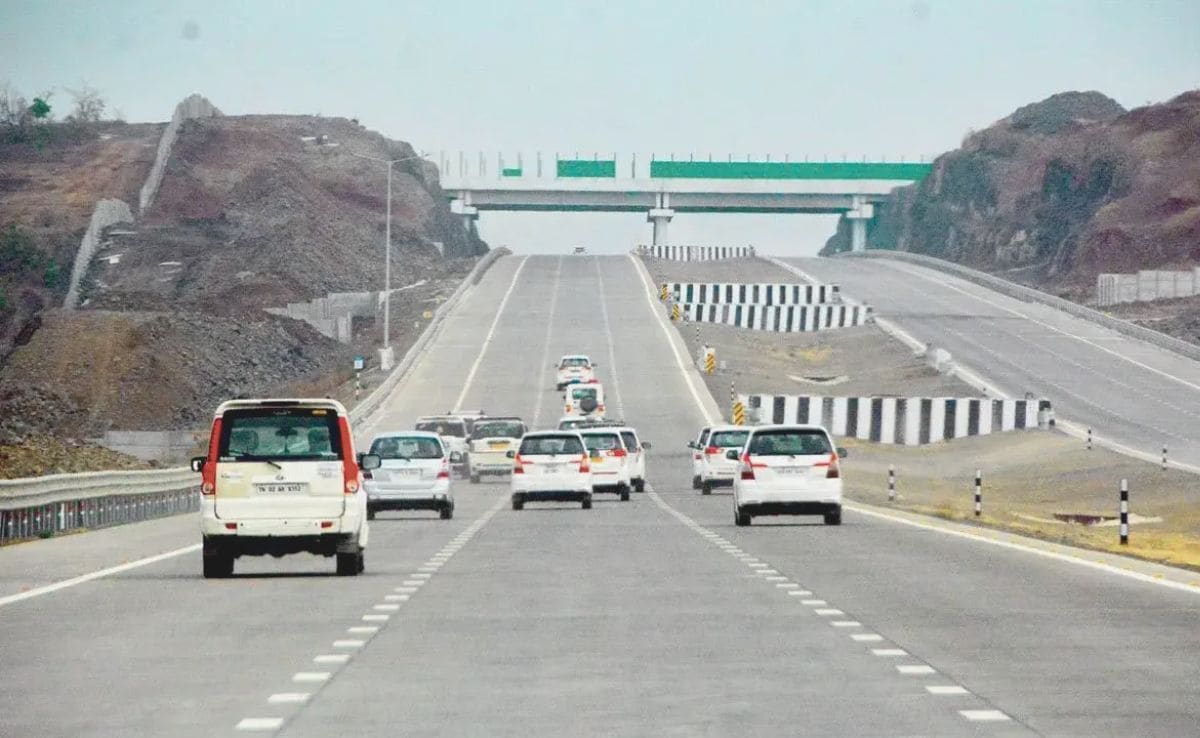 Accused Threw Chilli In Victims’ Eyes Before Sex Assault, Robbery On Pune Highway