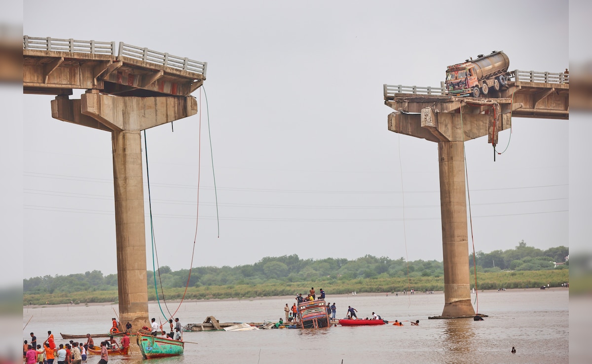 Gujarat Bridge That Fell Shook When Cars Crossed, Was Disaster-In-Waiting