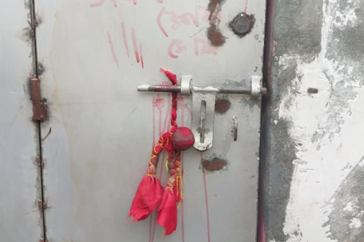 Red Cloth Doll, ‘Blood’ And A Chilling Message: Bengal Woman Opens Door To Shocking Sight