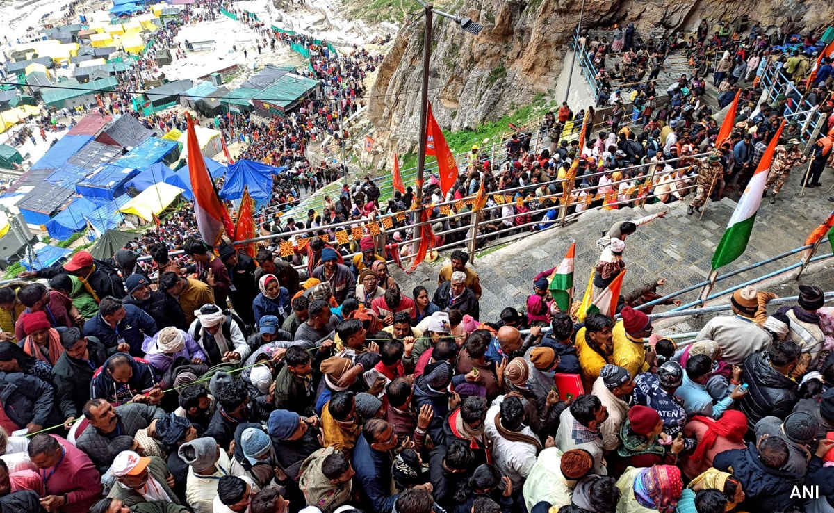 Amarnath Yatra Resumes After Day-Long Suspension