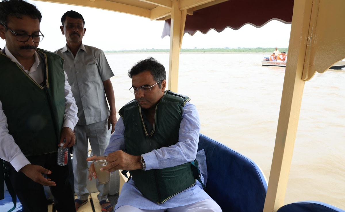 Delhi Minister Parvesh Verma Inspects Yamuna On Boat, Collects Water Sample For Testing