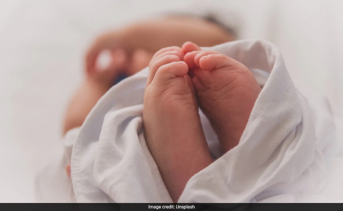 Army Doctor Delivers Baby At UP Railway Platform With Hair Clip, Pocket Knife