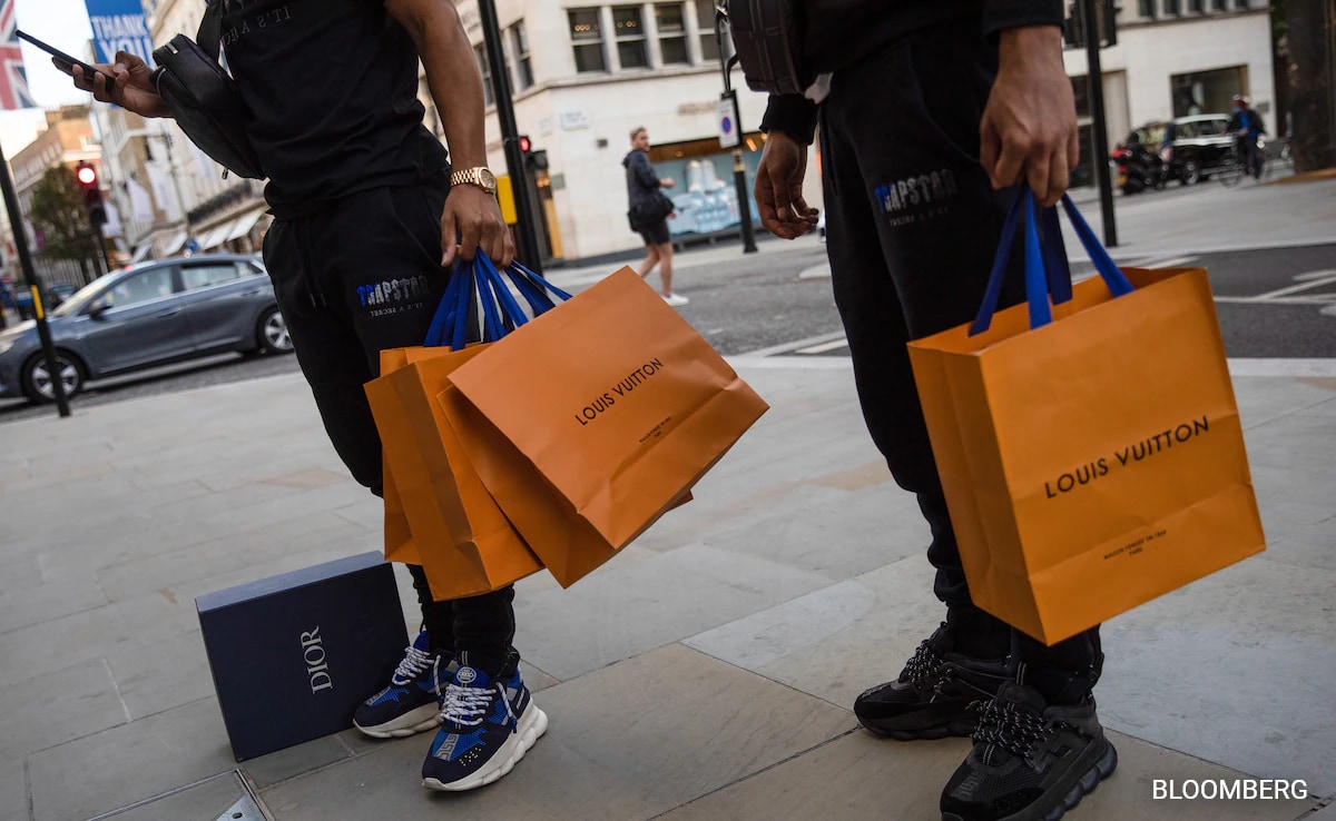 Singapore And London Are The Costliest Cities for Luxury Spending