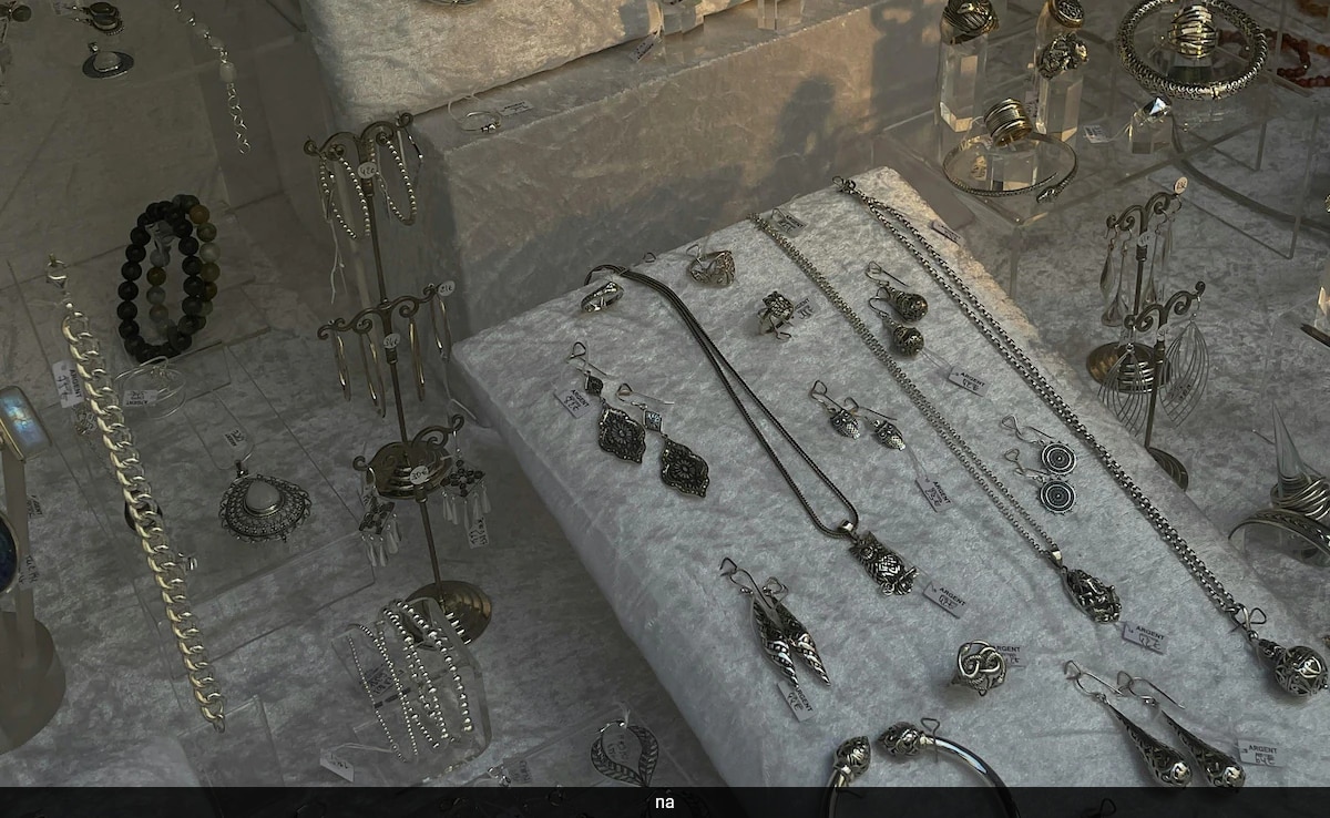 Mathura Merchant Robbed Of 70 Kg Of Silver While Returning From Agra