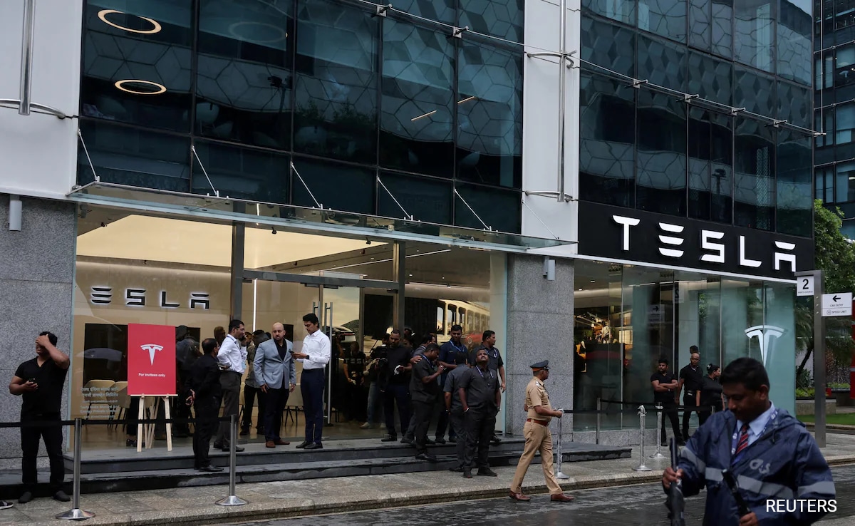 After Mumbai Launch, Tesla To Open Flagship Showroom In Delhi’s Aerocity: Key Details Inside