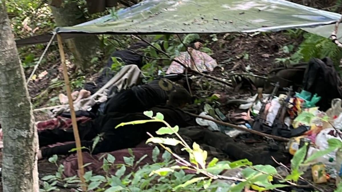 Photo: Hideout Of 3 ‘High Value Terrorists’ Killed In J&K Encounter