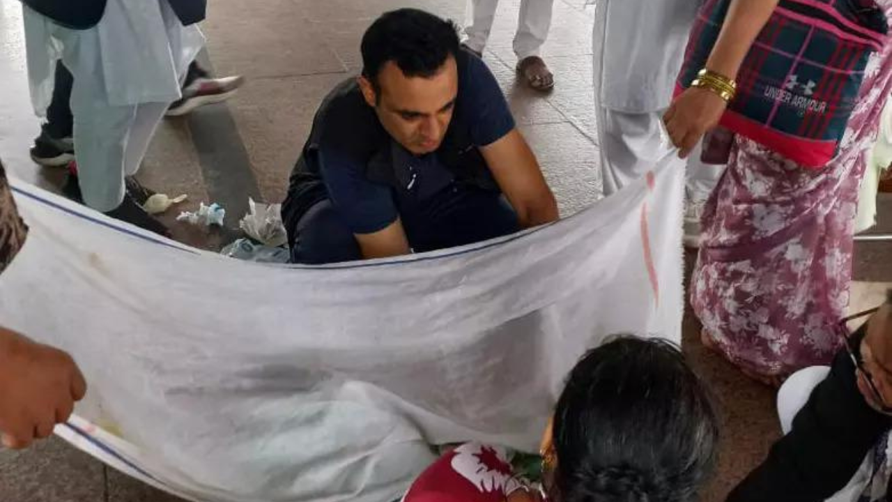 Pocket knife, hair clips, and dhoti: Army doctor helps woman deliver baby; mother, child stable