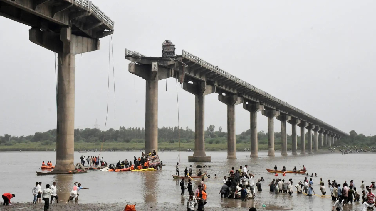 Vadodara’s ‘death-bridge’: Letters warned of danger; report found it ‘unfit for use’