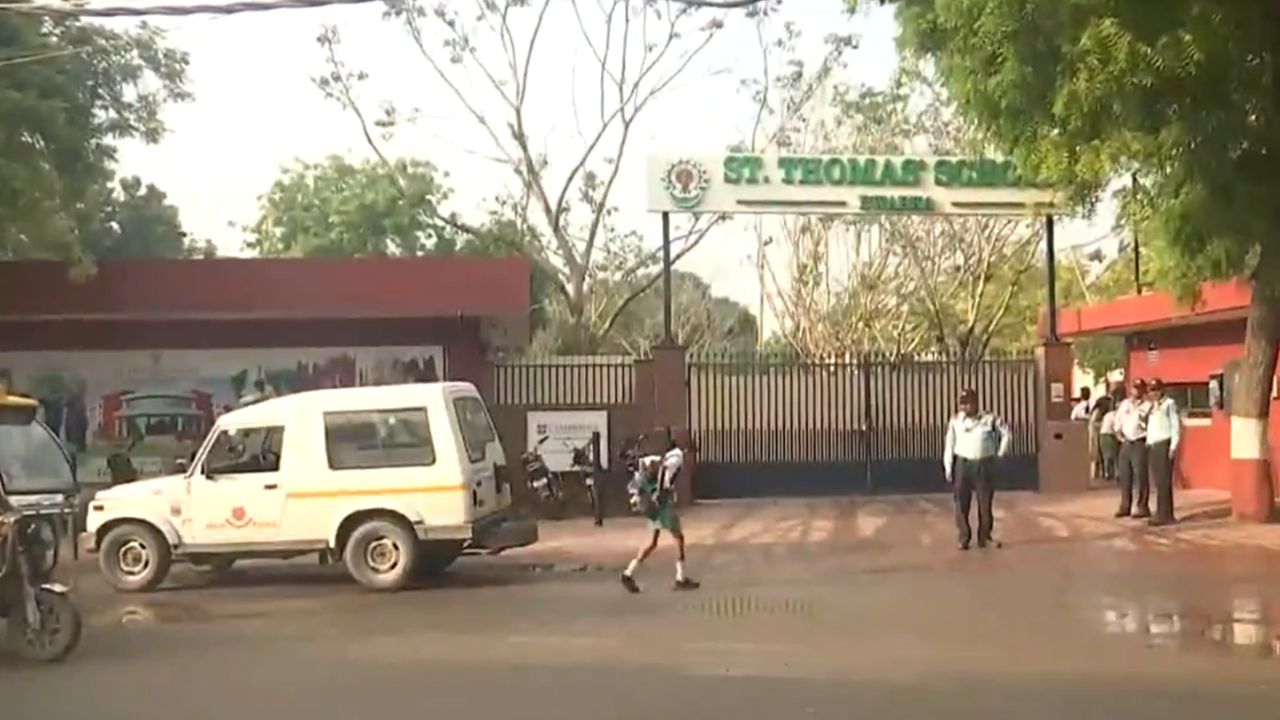 Bomb scare: 2 Delhi schools receive threats