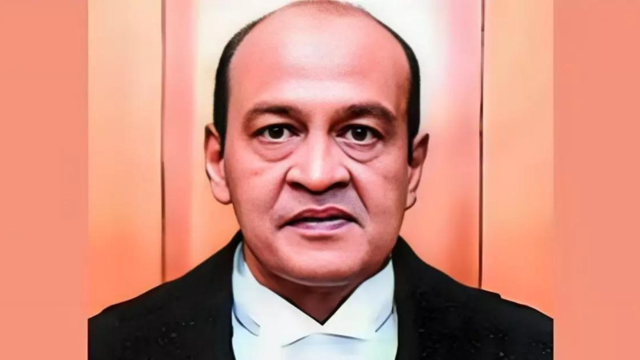 Cash row: Ahead of removal motion in Parl, Justice Varma moves SC; challenges inquiry report findings