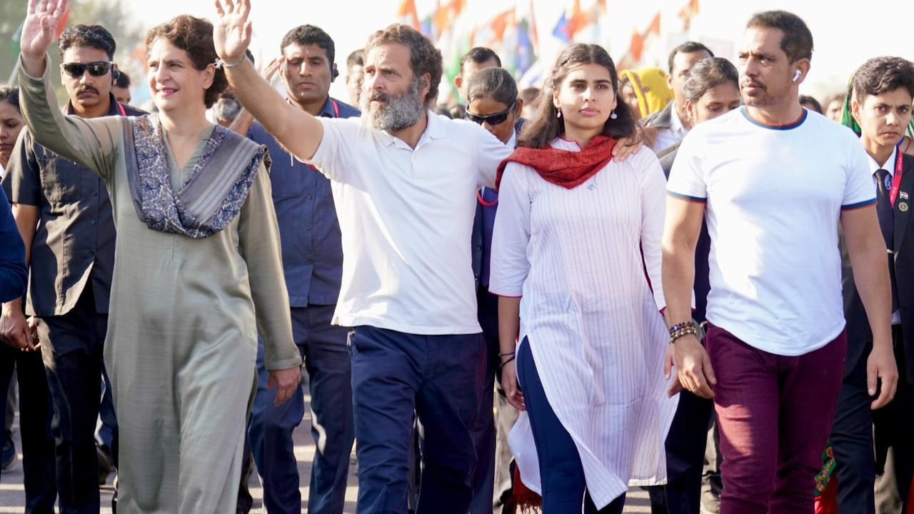 ‘Hounded by govt for last 10 yrs’: Rahul backs Vadra; calls ED chargesheet ‘witch hunt’