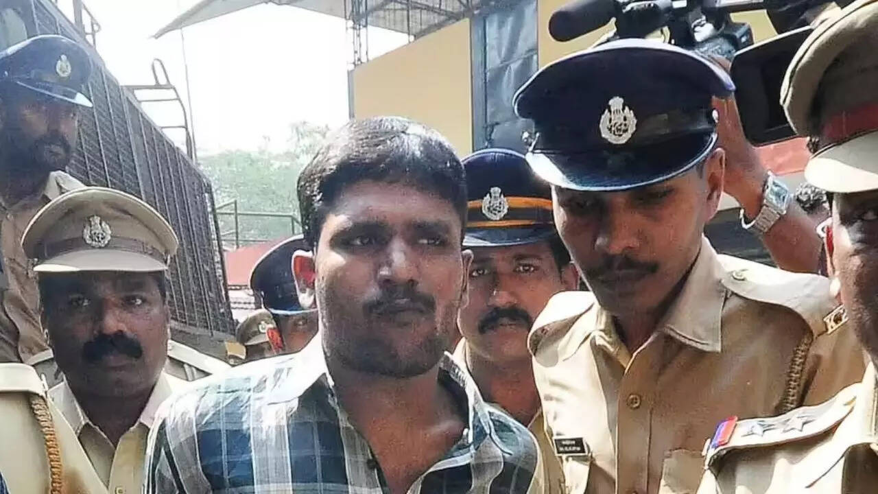 Soumya rape-murder case: Convict caught hours after escaping jail; was hiding in well