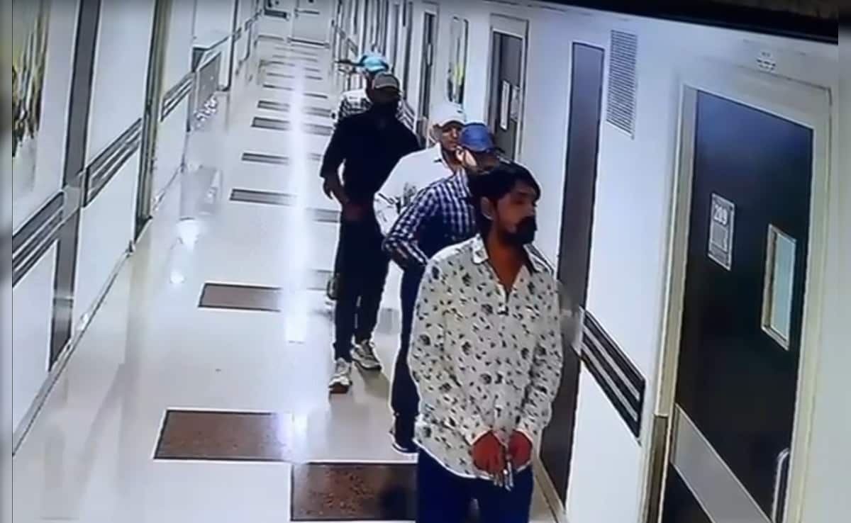 Gangs Of Bihar: 5 Men Walk Into Patna Hospital With Guns, Shoot Patient Dead