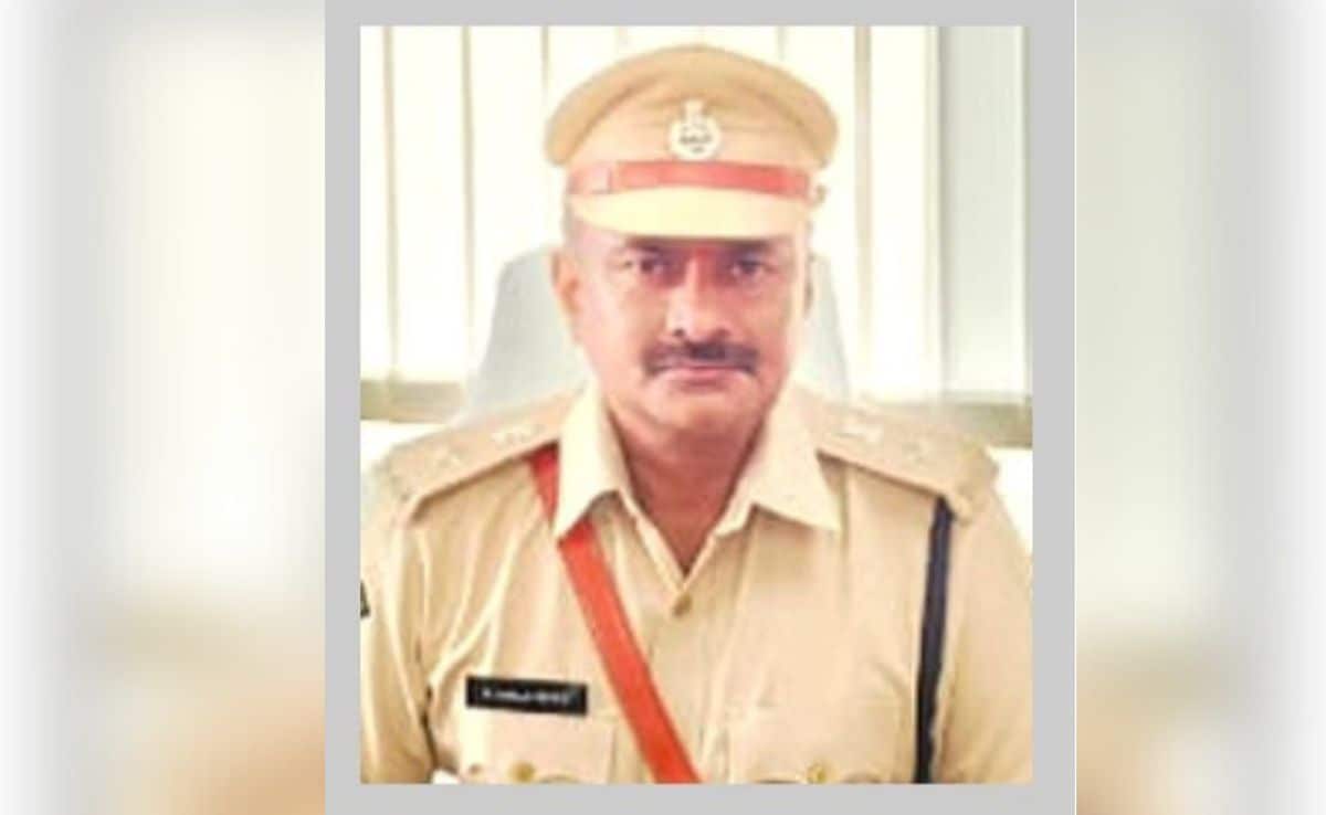 Hyderabad Cop Drinks Inside Police Station, Vomits, Makes Staff Clean It